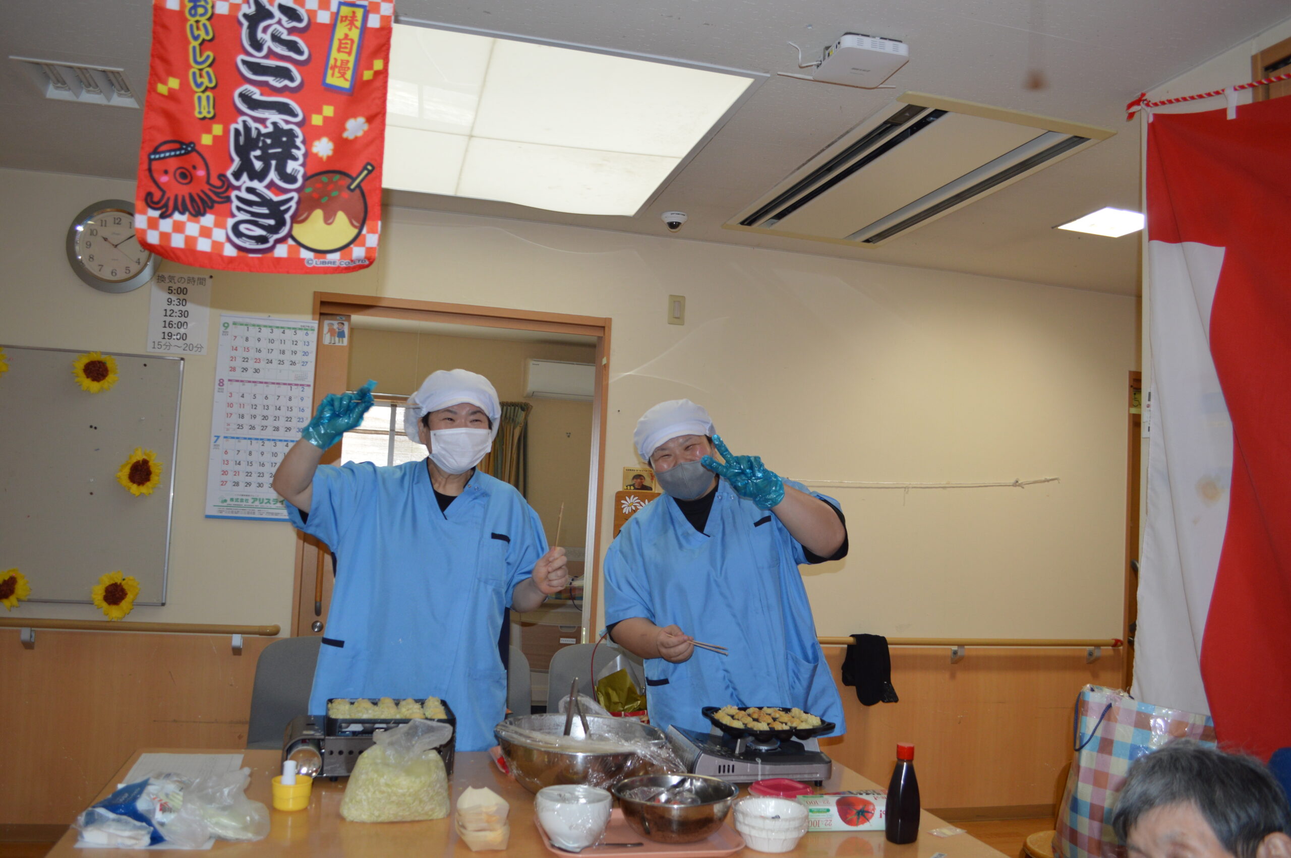 「厳しい経営者」からの脱却。
笑顔がスタッフを呼び、居心地を作る